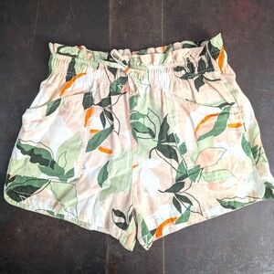 Nicole Miller Linen Rayon Blend Floral Shorts